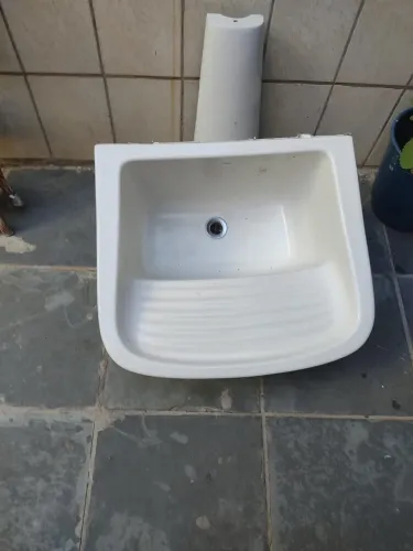 Tanque de lavar de um bojo
