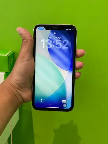iPhone 11