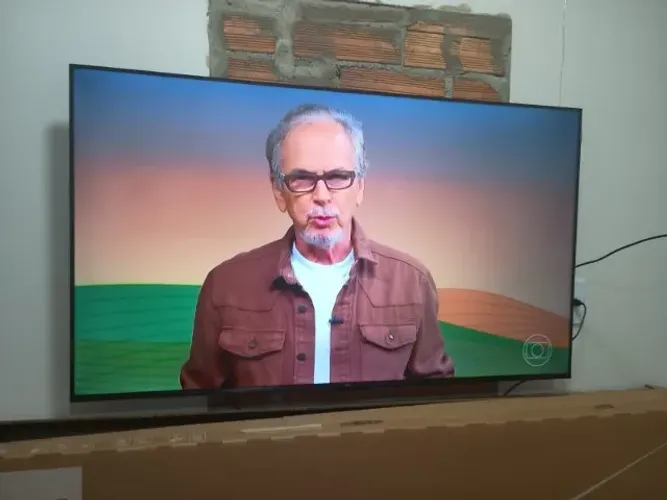 TELEVISÃO  MARCA TCL  QLED 55 POLEGADAS ,modelo 557k ,HDR10+, HDM1 2.1, FUNÇAO GAME