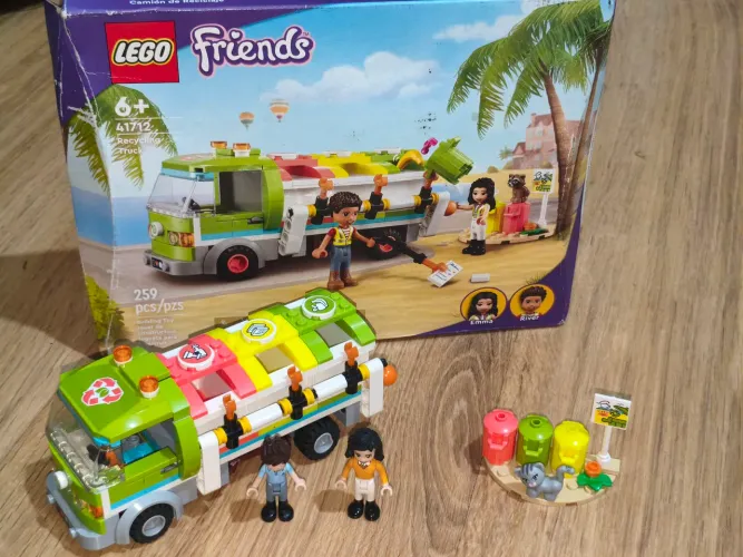 LEGO Friends Caminhão de Reciclagem (41712)