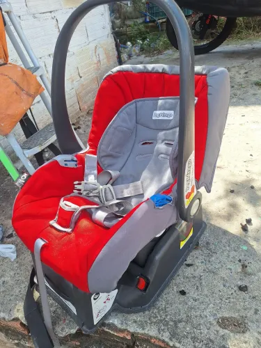 Cadeirinha de carro infantil