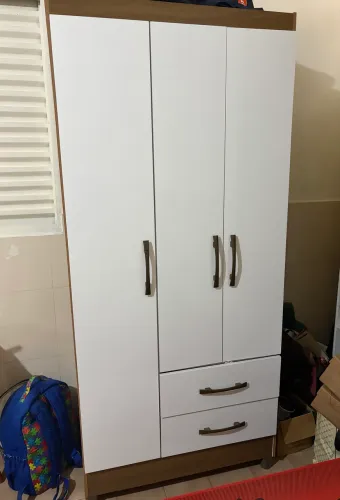 Guarda-roupa solteiro