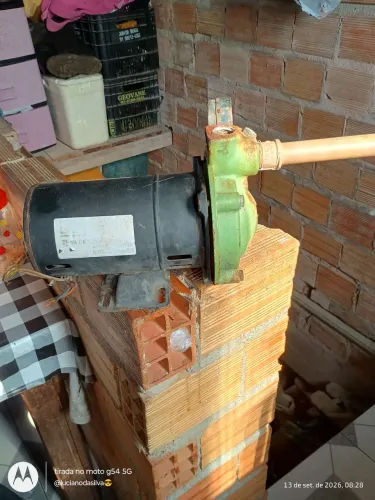 Vendo bomba injetora 1CV funcionando perfeitamente