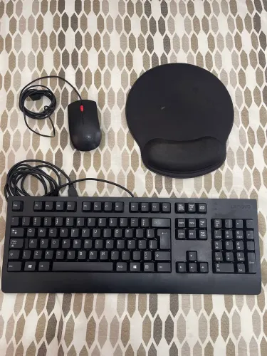 Kit Teclado+Mouse Lenovo + mousepad de gel
