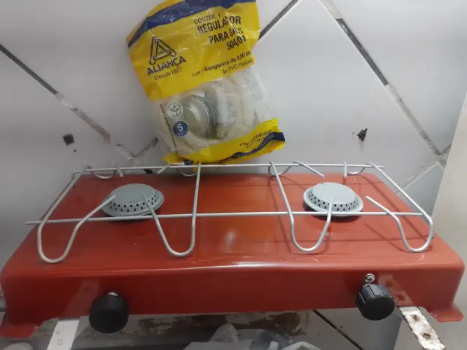 Fogão portátil a gás de 2 bocas