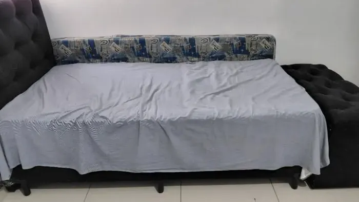 Cabeceira/cama de solteiro e baú 