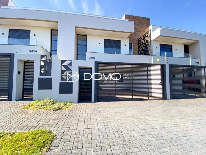 Sobrado Residencial com 2 Quartos (1 Suíte) no Country Cascavel/PR