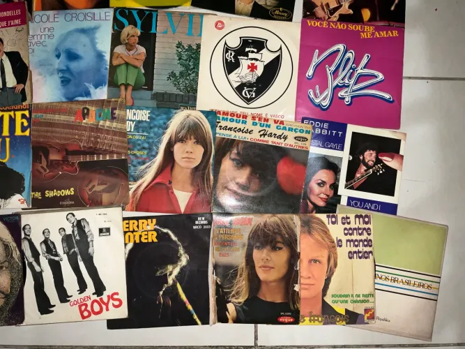 Lote de compactos discos