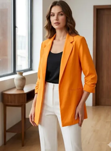 ?Blazer Feminino ? Usado apenas algumas vezes, mas muito conservado. ?