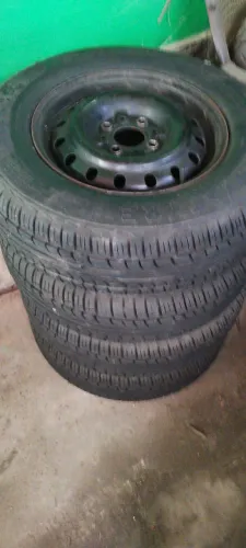 Jogo de rodas com pneus para Fiat
