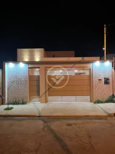 Térrea para aluguel e venda tem 142 metros quadrados com 3 quartos em Santa Rosa - Cuiabá 