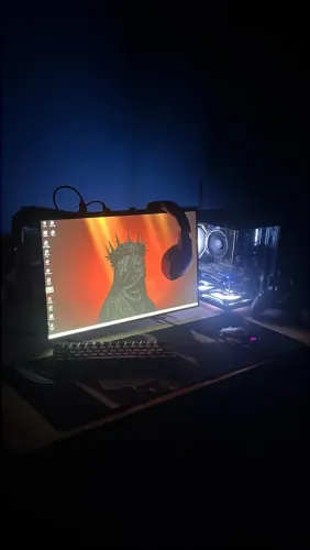 Pc gemer +monitor
