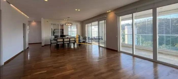 Gracioso apartamento venda e locação Ed. The Penthouses - 4 dormitórios