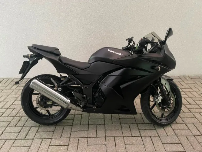 KAWASAKI NINJA 250R 2010 ? EXCELENTE ESTADO