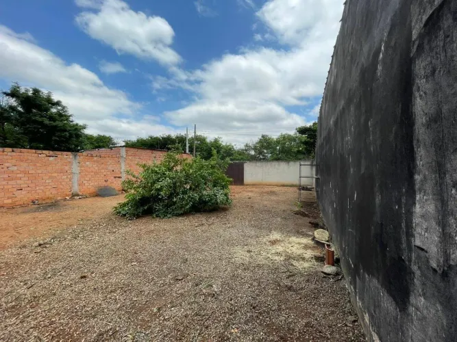 Terreno à Venda no Parque Vitória Régia