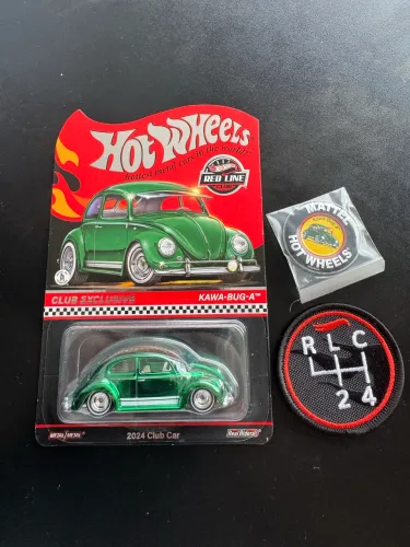 Estou colocando à venda minha pequena coleção de Hot wheels.