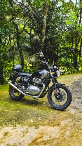 ROYAL ENFIELD INTERCEPTOR 650 CUSTOM