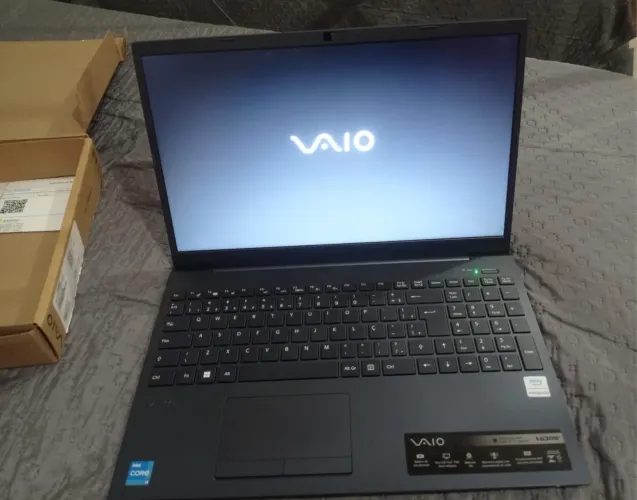 Notebook Vaio i5 usado apenas um mês