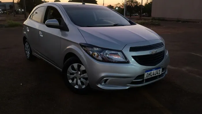 Chevrolet Onix JOY Hatch 1.0 8V Flex Mec. 4P 2019