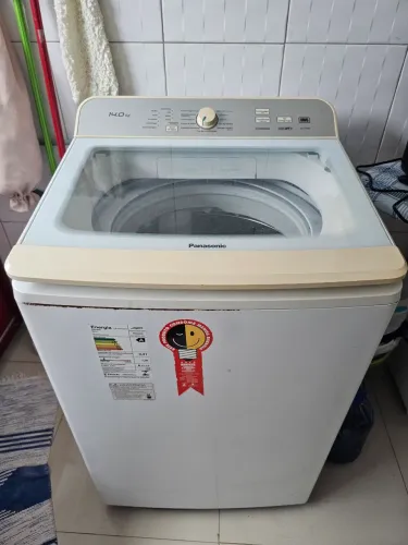 Máquina de lavar 14kg Panasonic em ótimo estado de conservação