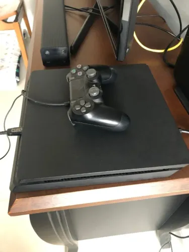Sony PlayStation 4 Slim 500GB cor preto onyx
