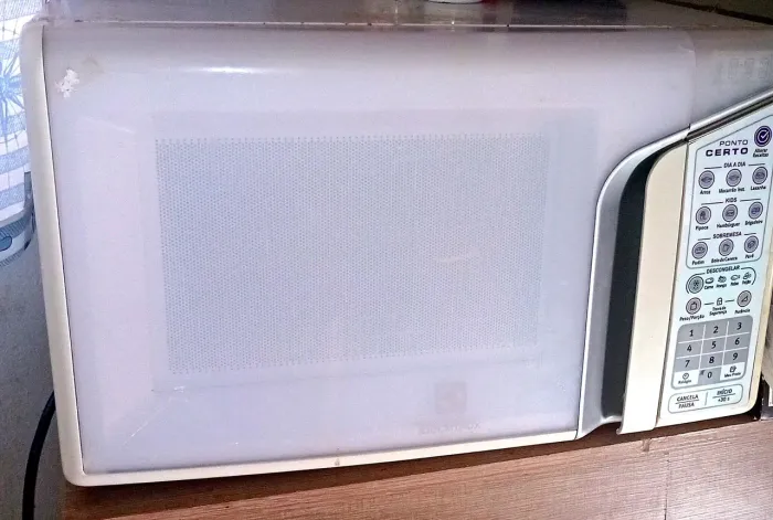 Micro-ondas ponto certo em perfeito estado