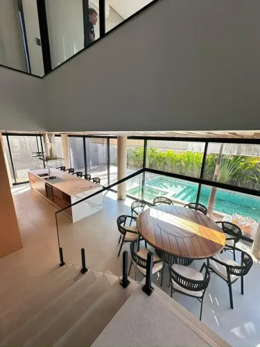 SOBRADO COM 4 SUÍTES À VENDA, 380m2 - VILLA JARDIM