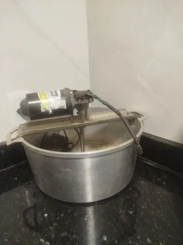 Panela mechedora de recheio