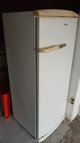 Vendo geladeira funcionando perfeitamente