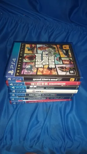 Jogos de Playstation 4 mídia física.