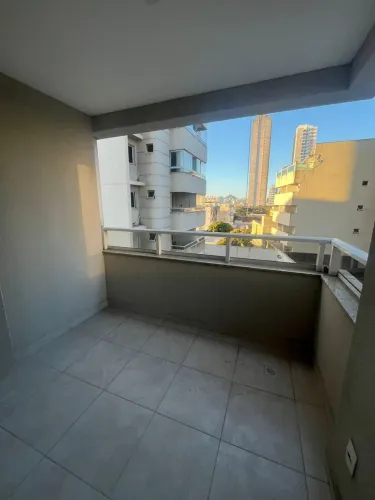 Sol da manhã, pronto para morar a poucos metros da prefeitura e da praia de itaparica