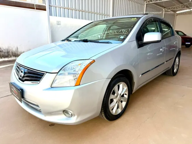 Nissan Sentra SL 2.0/ 2.0 Flex Fuel 16V Aut. 2012