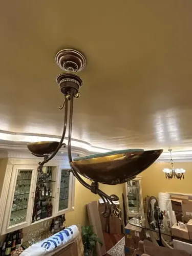 Lustre Clássico com 2 Cúpulas de Vidro Fumê - Excelente Estado