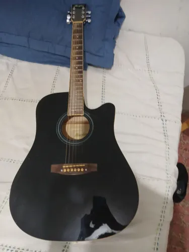 Violão acústico preto - cutaway, bonito e conservado
