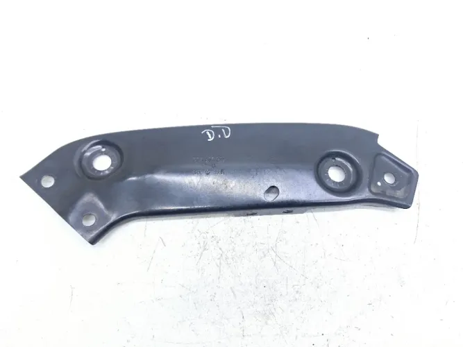 Suporte Farol Direito Vw Jetta Tsi 1.4 2016 2017 5c6805932