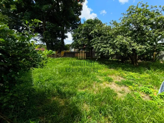 Lote à venda no Bairro Braúnas;