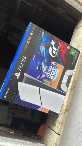 PlayStation 5 , lacrado 