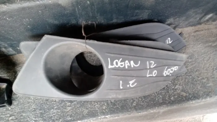 Acabamento Farol de Milha Renault Logan 2012