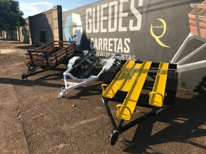 Carretinha para 3 Motos direto da Fabrica em Promoção!!!