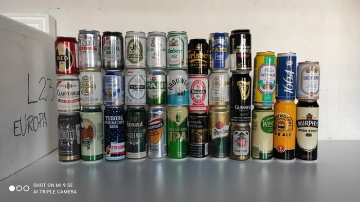 Decore seu bar. Coleção de latinhas de cerveja nacionais e importadas