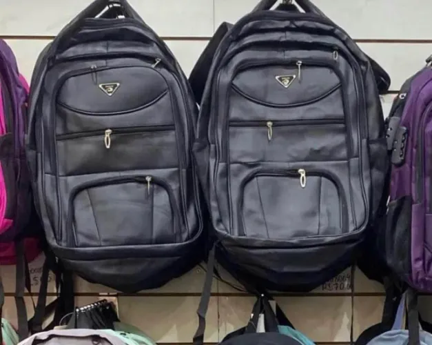 Mochila de couro grande