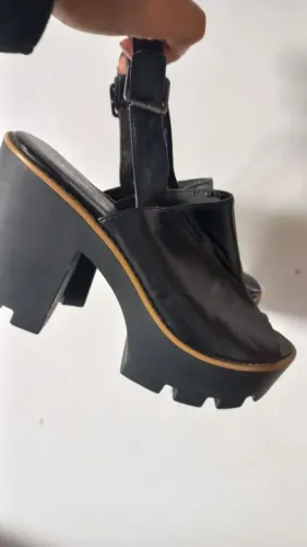 Sandalia plataforma tam 38