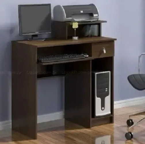 Escrivaninha tabaco para computador etc, montada