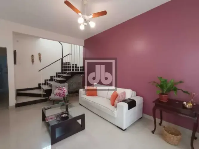 Magnífica casa de vila, toda reformada! engenho Novo 4 quartos vaga