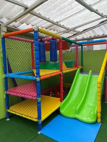 Kid play 