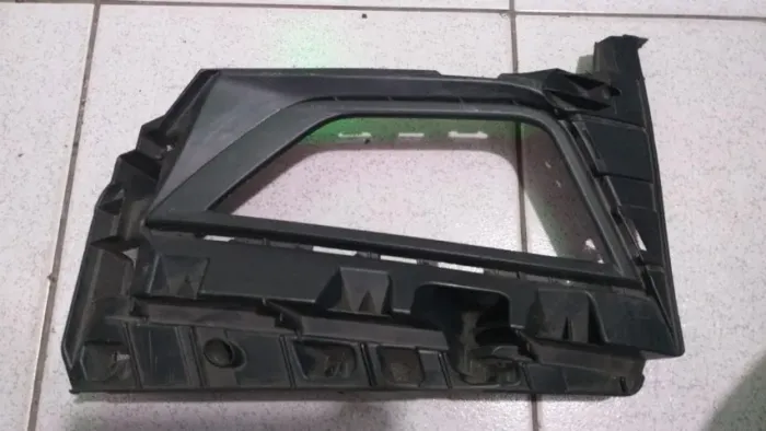 Moldura Milha Polo Virtus 2018 A 2020 C/ Furo Le Original