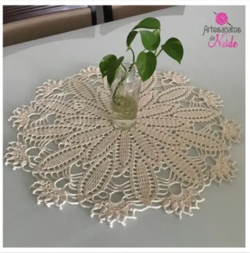 Toalhinha de mesa de crochê 