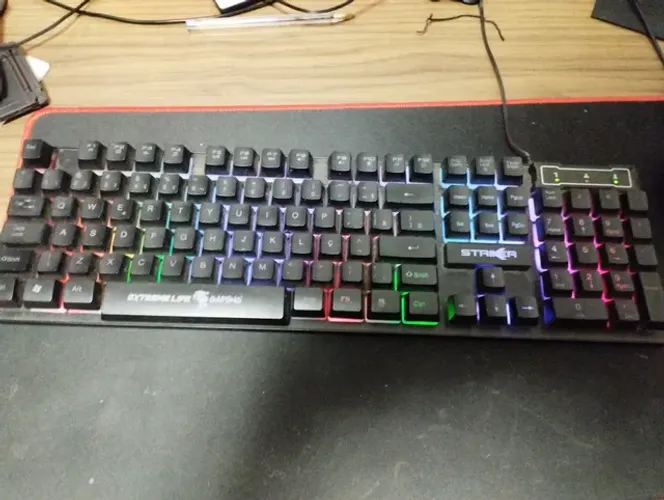 Combo gamer Striker 4 em 1 - teclado gamer - RGB