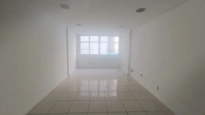 Conjugado na Praça Serzedelo Correia 15 / 305Conjugado na Praça Serzedelo Correia 15 / 305