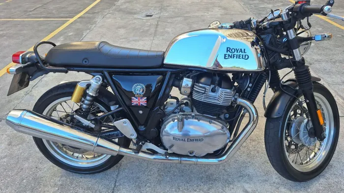 Continental GT 650 impecável! A cor mais bonita e rara que tem. Pouco rodada, nada a fazer